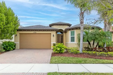 11304 SW Barton Way W, Port Saint Lucie, FL 34987
