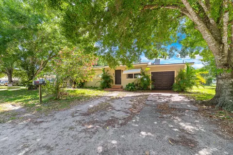1405 Boston Ave, Fort Pierce, FL 34950