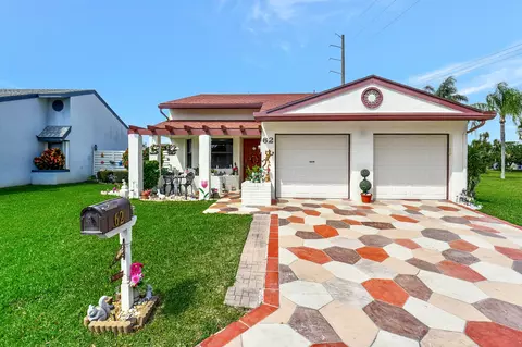 62 Paxford Ln, Boynton Beach, FL 33426