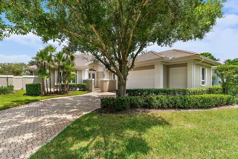 2328 SW Longwood Dr, Palm City, FL 34990