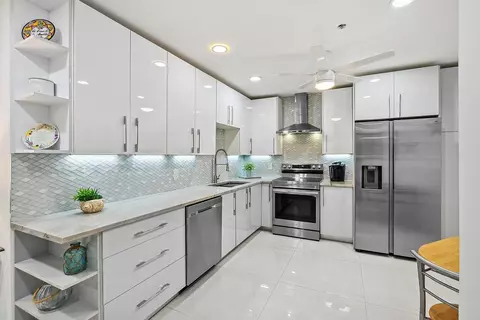 5157 Floria Way #J, Boynton Beach, FL 33437