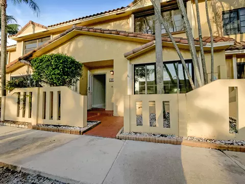 3949 NW 94th Ter #3949, Sunrise, FL 33351