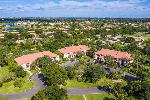 1143 Duncan Cir #101, Palm Beach Gardens, FL 33418