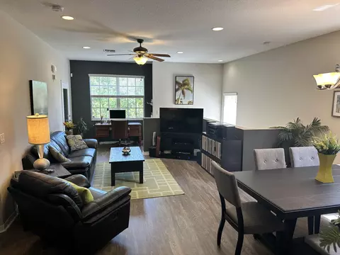 1571 SE Wilshire Pl #204, Stuart, FL 34994