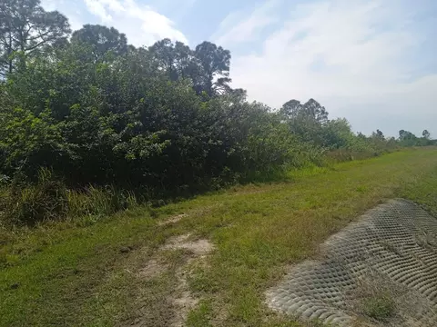 2800 28th St W, Lehigh Acres, FL 33971