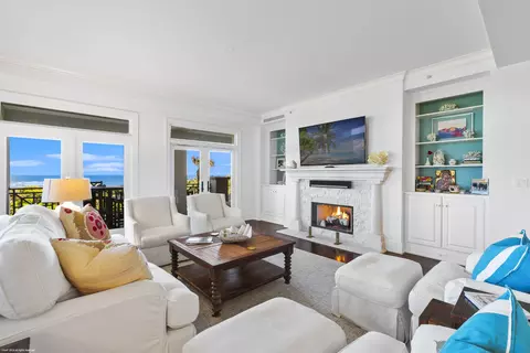 100 Beachside Dr #102, Vero Beach, FL 32963