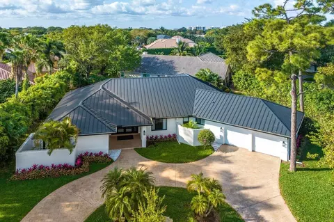 4235 St Charles Way, Boca Raton, FL 33434