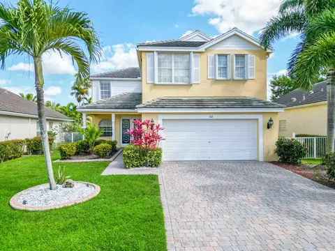 112 Kensington Way, Royal Palm Beach, FL 33414