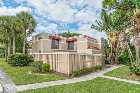 4235 Village Dr #C, Delray Beach, FL 33445