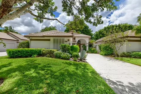 5360 NW 20th Ave, Boca Raton, FL 33496