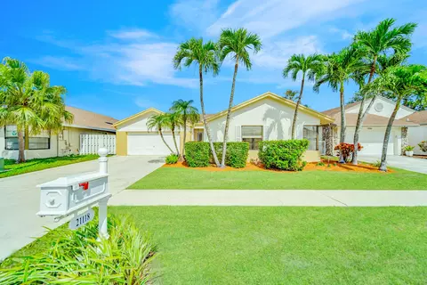 21118 Rustlewood Ave, Boca Raton, FL 33428