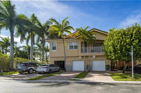 3239 Scarletta Dr, West Palm Beach, FL 33404