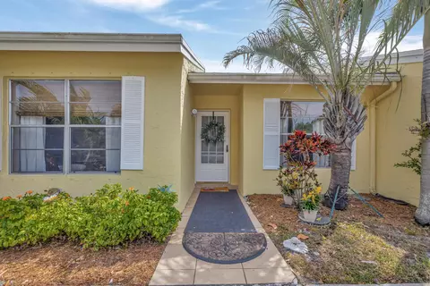 112 Oakwood Dr, Jupiter, FL 33458
