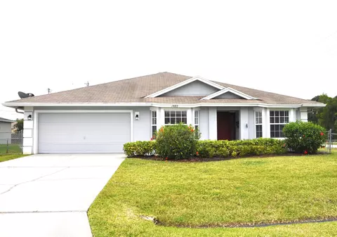 1692 SW Crawford Ave, Port Saint Lucie, FL 34953