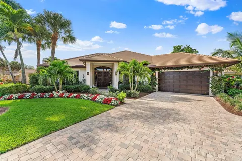 5111 SE Lost Lake Way, Hobe Sound, FL 33455