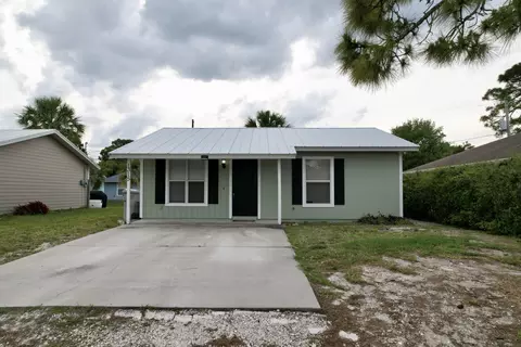 1315 22nd Ave SW, Vero Beach, FL 32962
