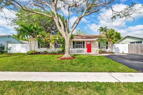 710 Cree St, Jupiter, FL 33458