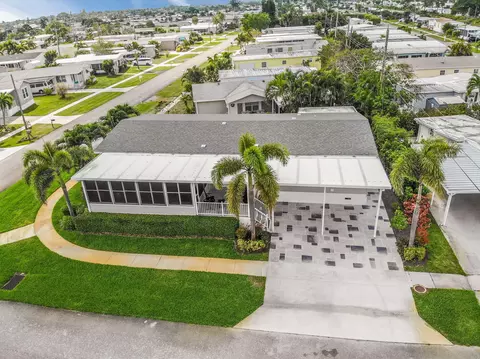 4181 Meadow View Dr, Boynton Beach, FL 33436