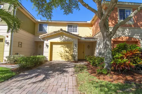 300 SE Bloxham Way, Stuart, FL 34997