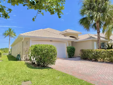 12423 SE Plandome Dr, Hobe Sound, FL 33455