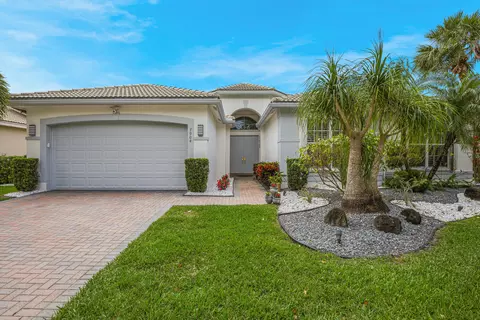 7904 Amethyst Lake Pt, Lake Worth, FL 33467