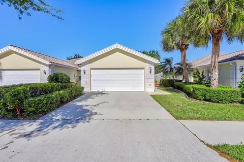 7984 SE Peppercorn Ct, Hobe Sound, FL 33455