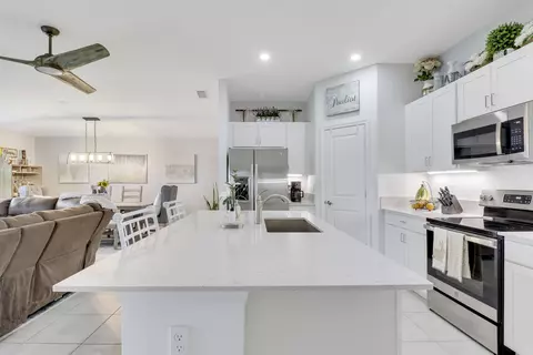 747 Worlington Ln, Fort Pierce, FL 34947