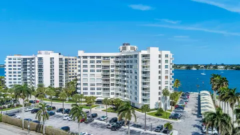 2600 N Flagler Dr #402, West Palm Beach, FL 33407