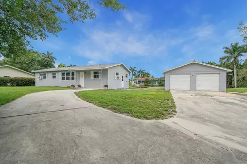 3230 Buccaneer Rd, Lake Worth, FL 33462