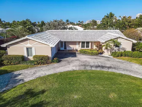 1190 Dolphin Rd, Riviera Beach, FL 33404