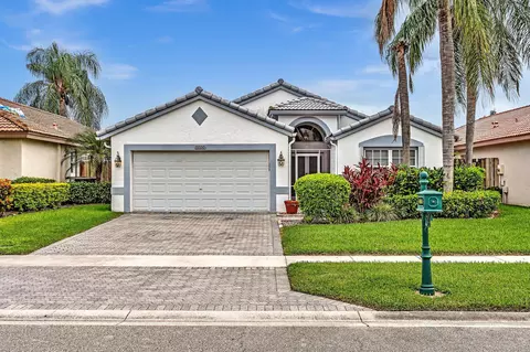 8850 Thames River Dr, Boca Raton, FL 33433