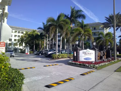 3500 Ocean Dr #312, Vero Beach, FL 32963