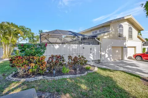 5158 Woodruff Ln, Palm Beach Gardens, FL 33418