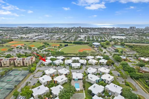 502 Osprey Dr #17-A, Delray Beach, FL 33444