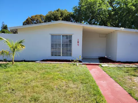 184 SE Serenata Ct, Port Saint Lucie, FL 34983