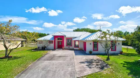 590 SW Halkell Ave, Port Saint Lucie, FL 34953