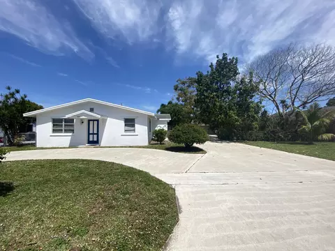 4451 Forest Ln, Palm Springs, FL 33406