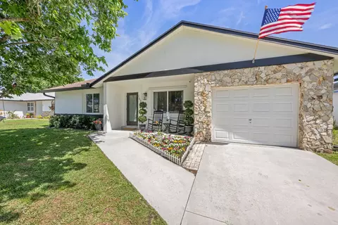163 Arrowhead Cir, Jupiter, FL 33458