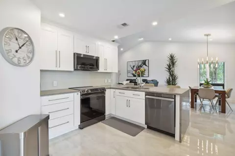 7860 Seville Pl #2204, Boca Raton, FL 33433
