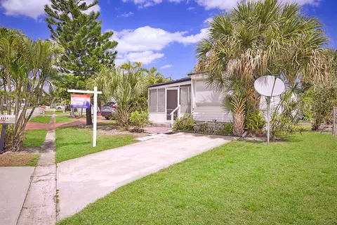 14654 Sunset Dr, Delray Beach, FL 33445
