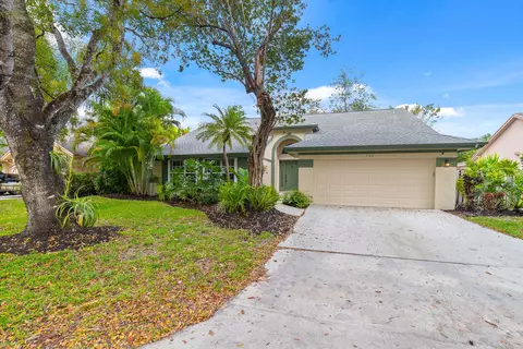 7140 NW 44th Ln, Coconut Creek, FL 33073