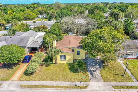1022 Sunrise Blvd, Fort Pierce, FL 34950