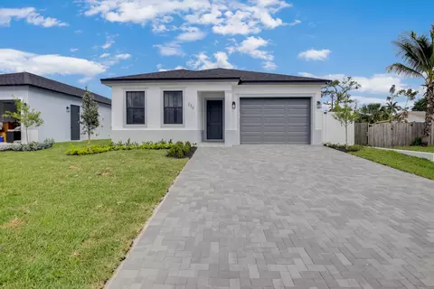 236 Walker Ave, Greenacres, FL 33463