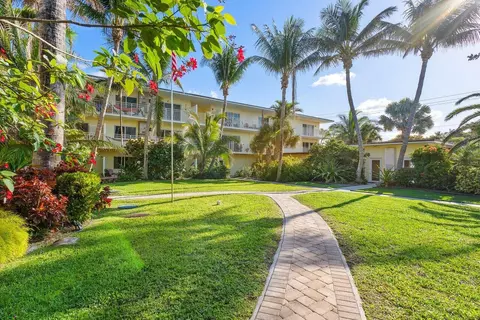 6520 N Ocean Blvd #22, Ocean Ridge, FL 33435