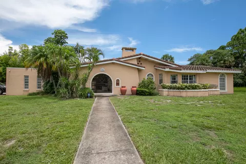 1010 Grandview Blvd, Fort Pierce, FL 34982