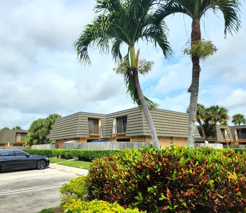 2309 23rd Way, West Palm Beach, FL 33407