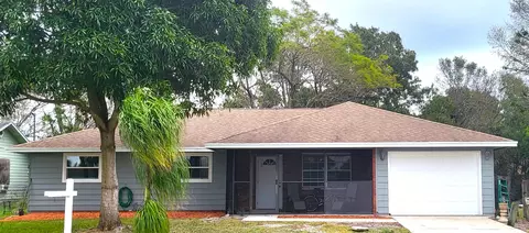 5800 Spruce Dr, Fort Pierce, FL 34982