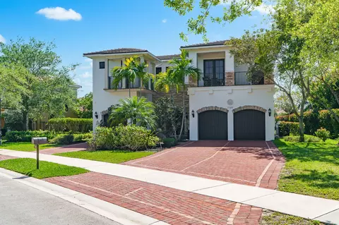 7327 Wisteria Ave, Parkland, FL 33076