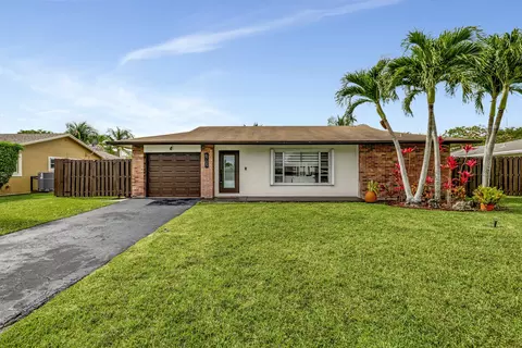 6705 NW 93rd Ave, Tamarac, FL 33321
