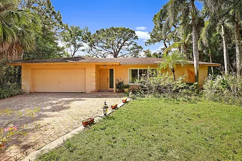 4819 Center St, Jupiter, FL 33458